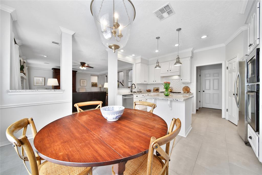 4322 Brook Shadow Drive, Kingwood, Texas image 14