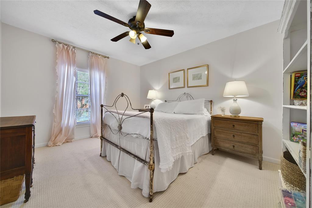 4322 Brook Shadow Drive, Kingwood, Texas image 22