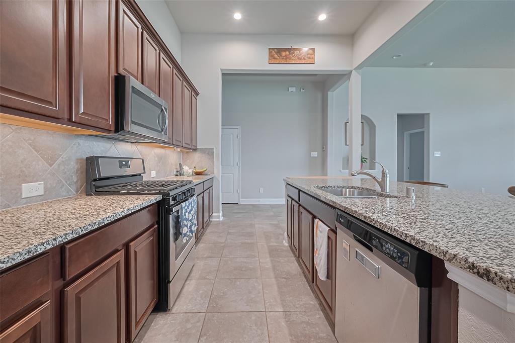 18526 Waterfall Creek Way, Cypress, Texas image 3