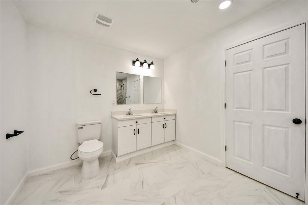 245 Road 5506, Cleveland, Texas image 33