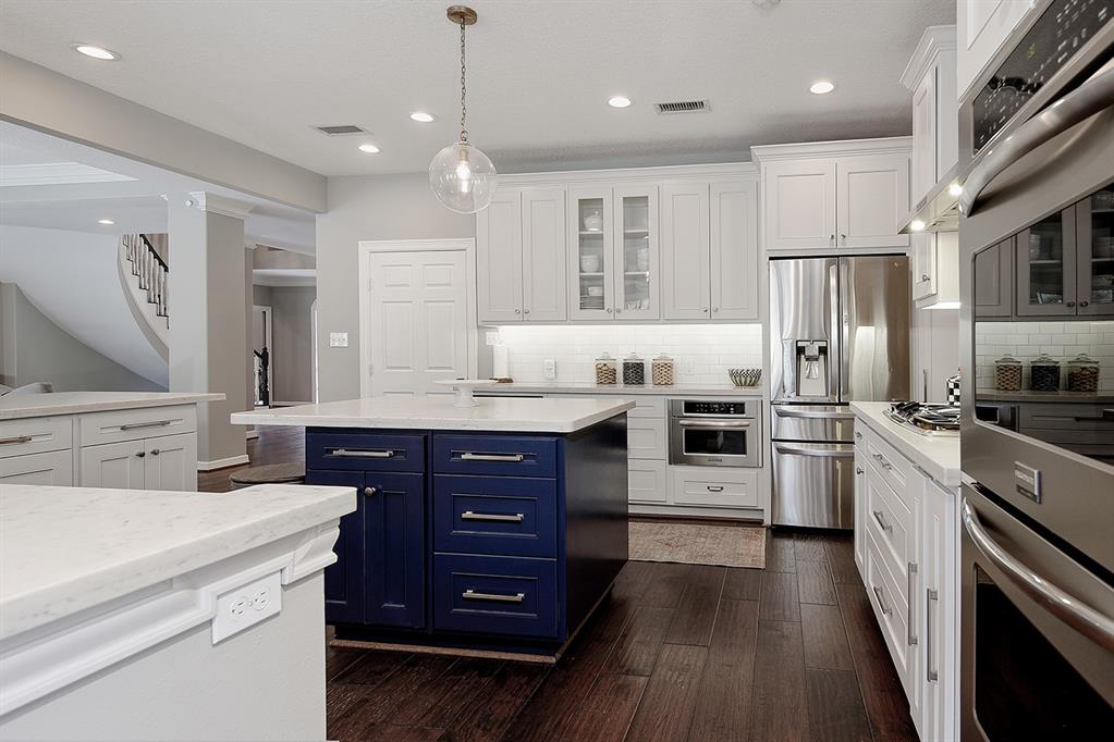 47 Stone Springs Circle, The Woodlands, Texas image 16