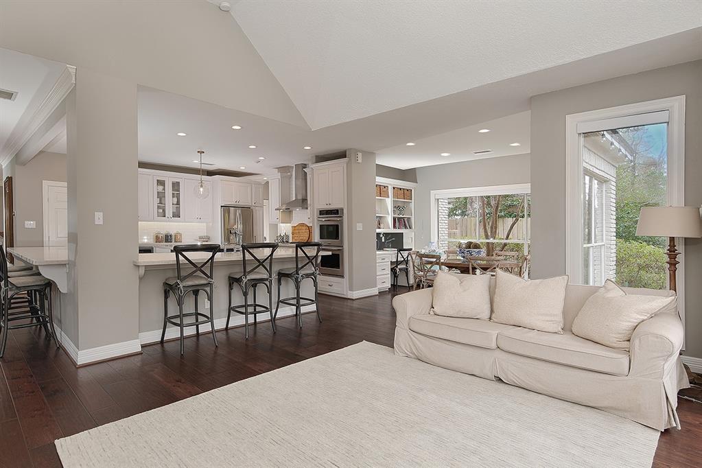 47 Stone Springs Circle, The Woodlands, Texas image 13