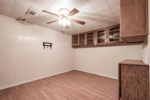 Single Family Residence in Baytown TX 1805 Colby Drive 20.jpg