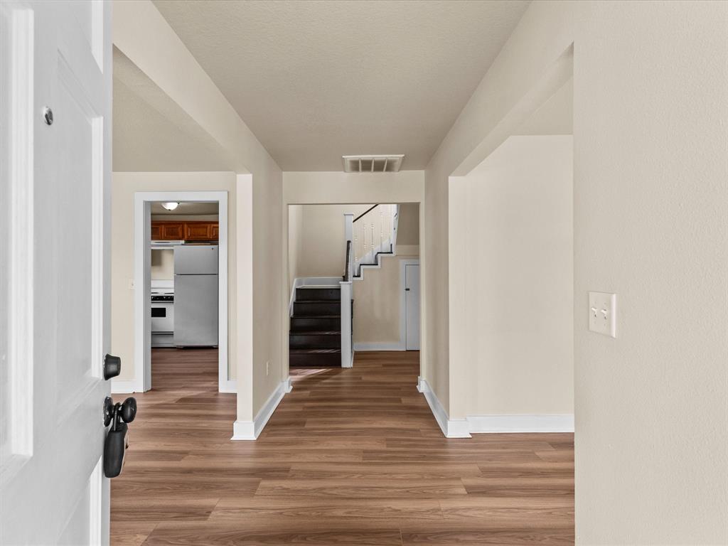 714 9th Street, Galveston, Texas image 1