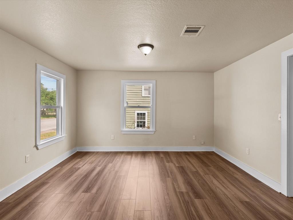 714 9th Street, Galveston, Texas image 4
