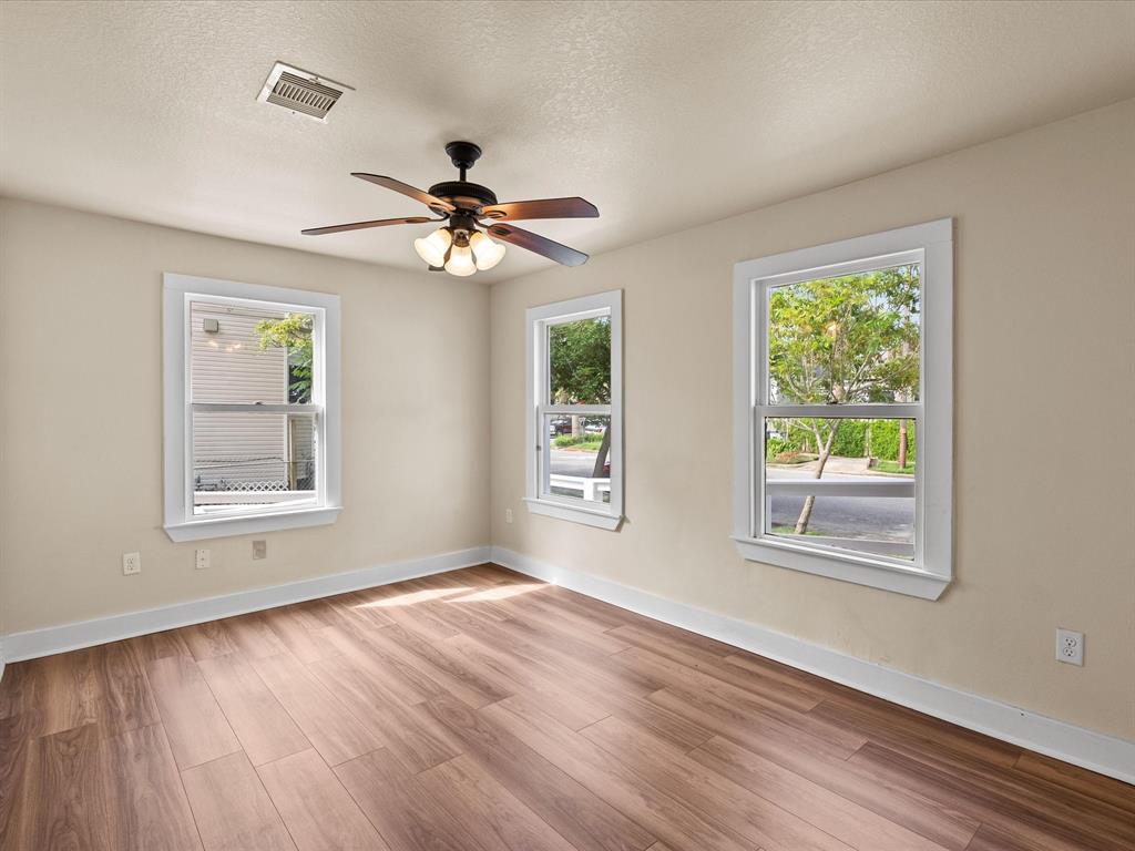 714 9th Street, Galveston, Texas image 5