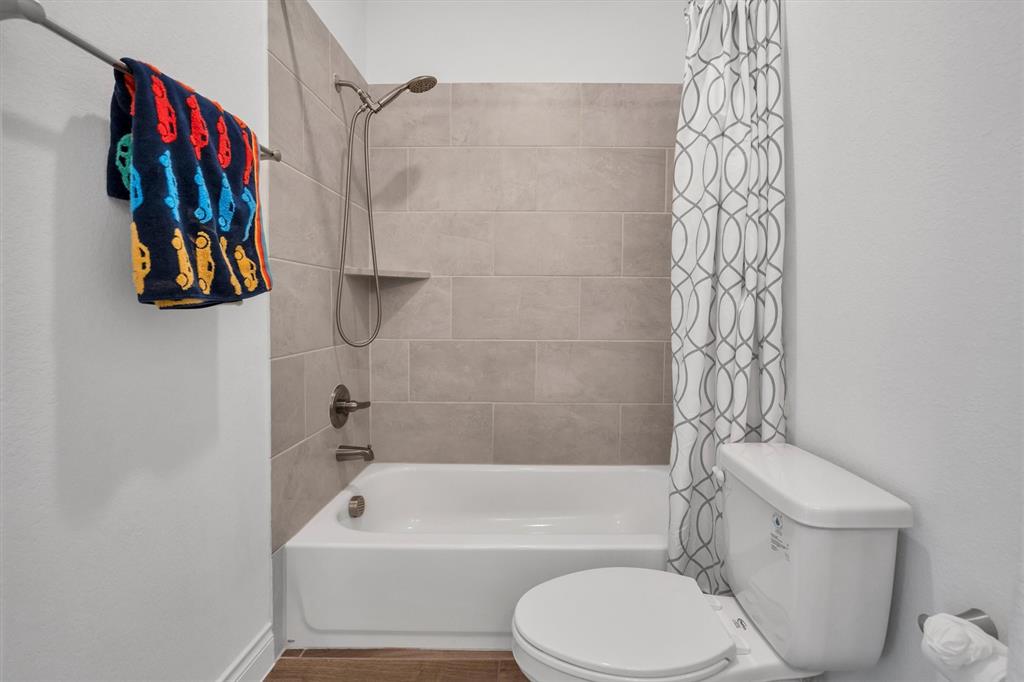 20131 Wild Horse Hollow Lane, Tomball, Texas image 10