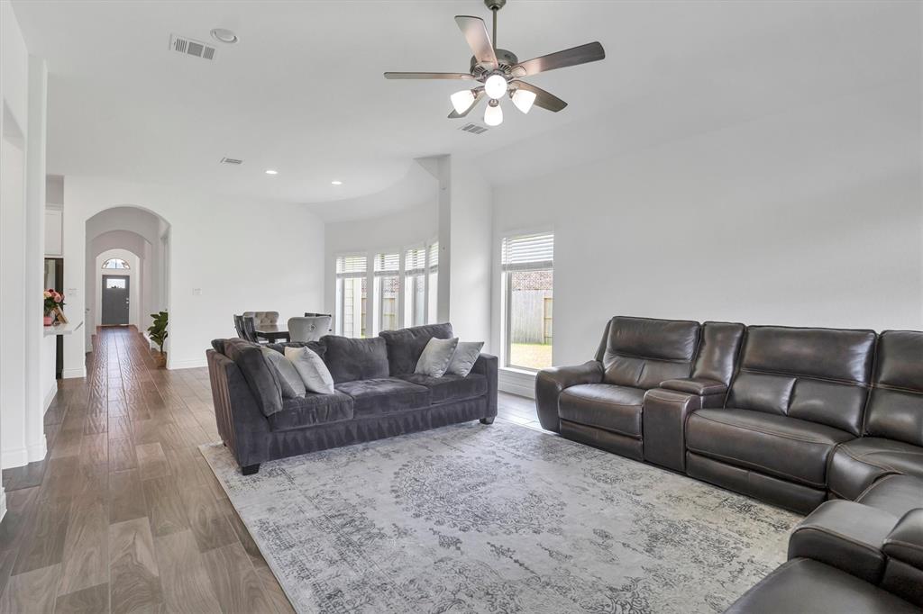 20131 Wild Horse Hollow Lane, Tomball, Texas image 30