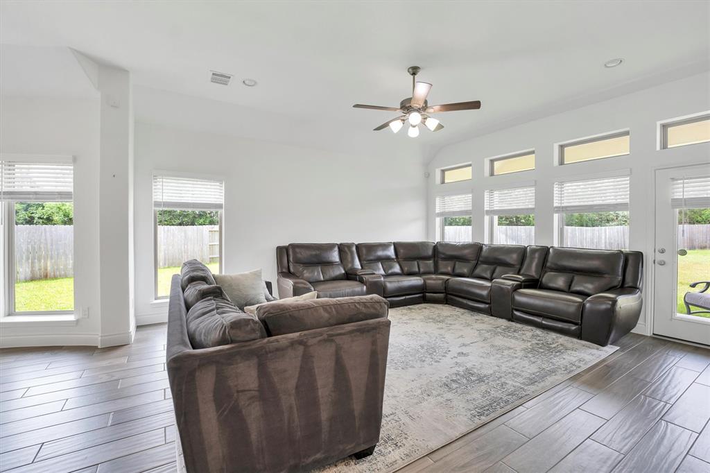 20131 Wild Horse Hollow Lane, Tomball, Texas image 28