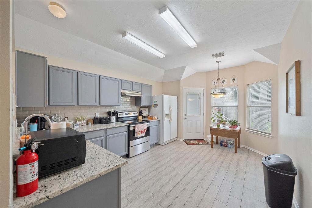 3261 Gladewater Lane
