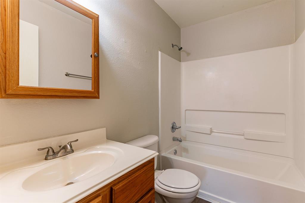 7831 Galleon Field Lane, Cypress, Texas image 20