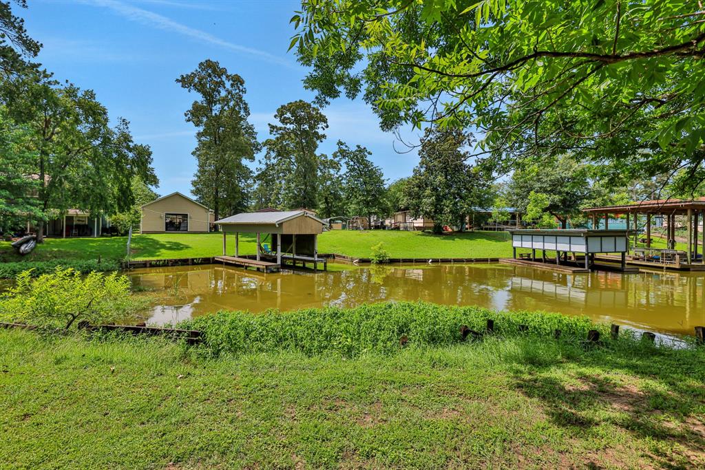 S Circle Drive, Livingston, Texas image 7
