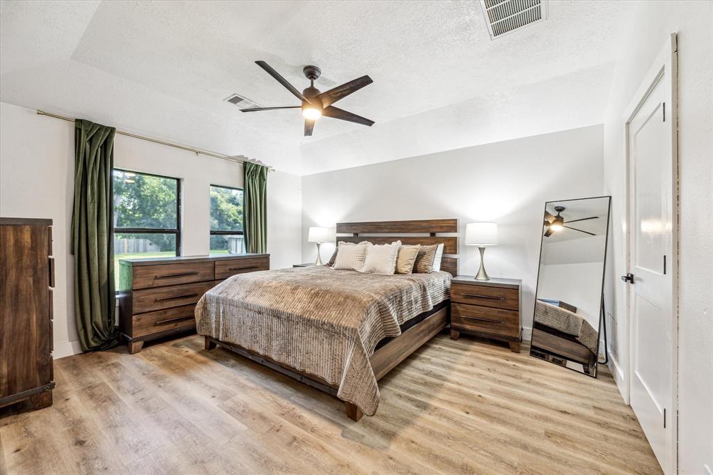 7002 Twin Creek, Hitchcock, Texas image 10
