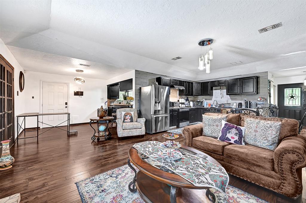 1901 County Road 152, Alvin, Texas image 20