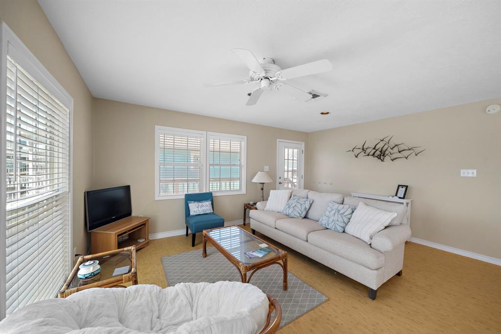 22119 Zapata Drive, Galveston, Texas image 4