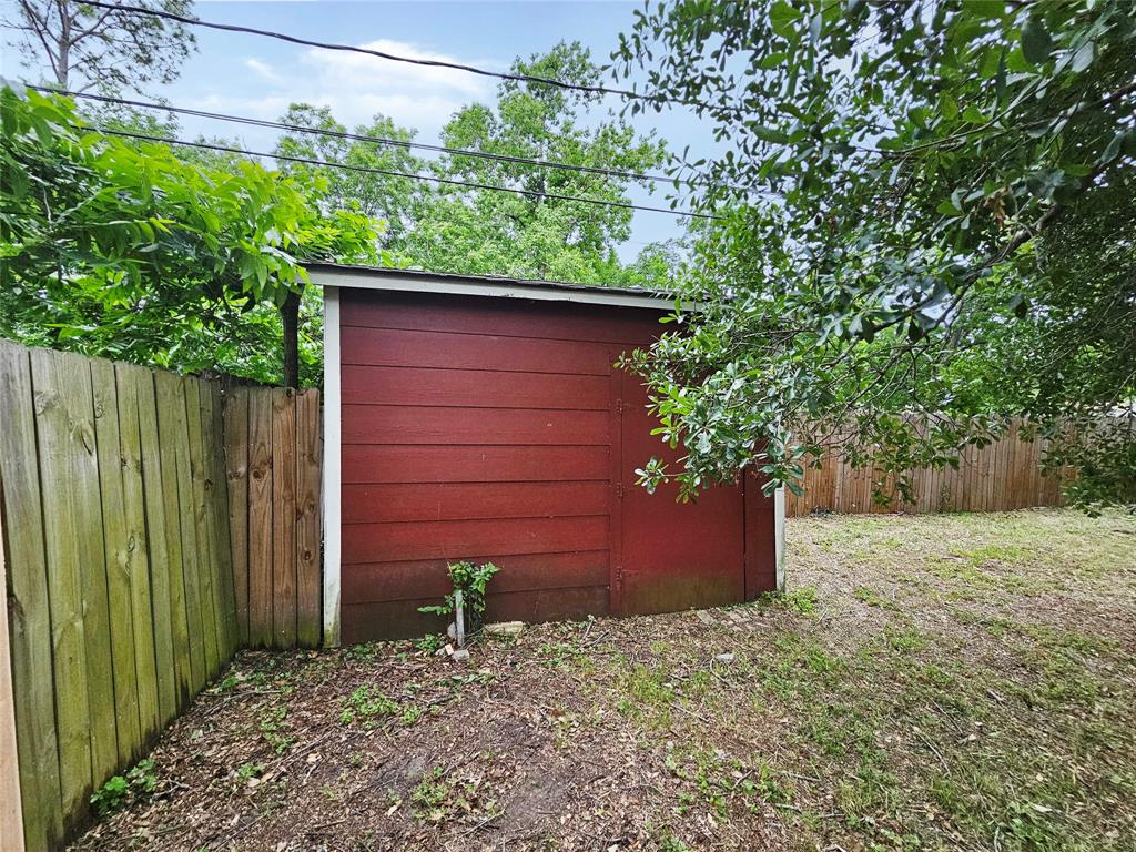 807 Golf Court, Stafford, Texas image 34
