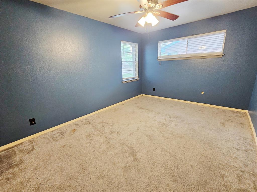 807 Golf Court, Stafford, Texas image 22