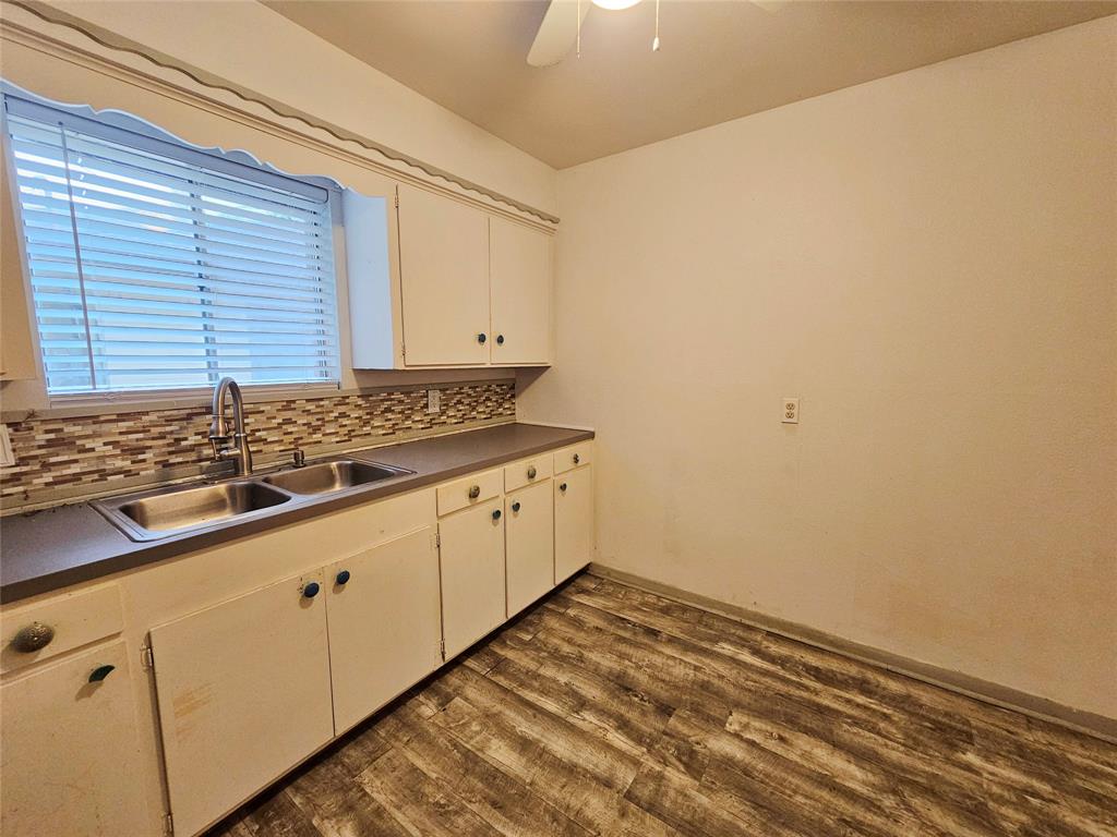 807 Golf Court, Stafford, Texas image 31
