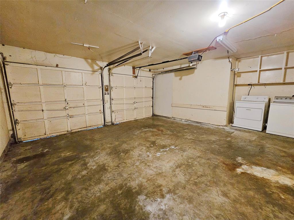 807 Golf Court, Stafford, Texas image 37