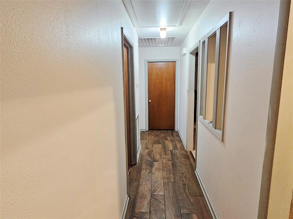 807 Golf Court, Stafford, Texas image 10