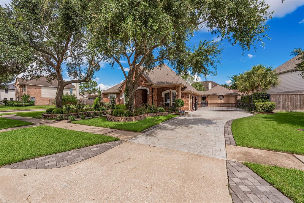 1013 Azalea Pointe