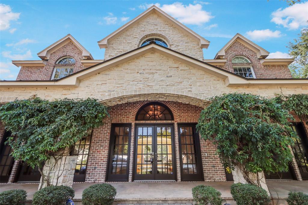 19 Philbrook Way, The Woodlands, Texas image 3