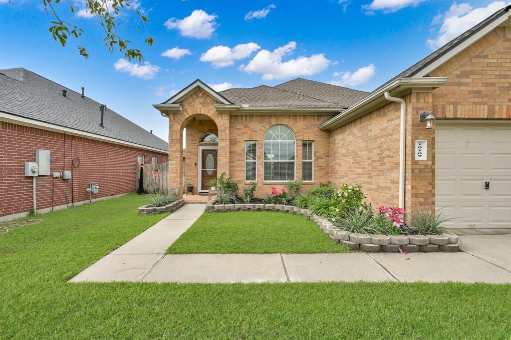 10107 Alcove Glen Lane, Tomball, Texas image 3