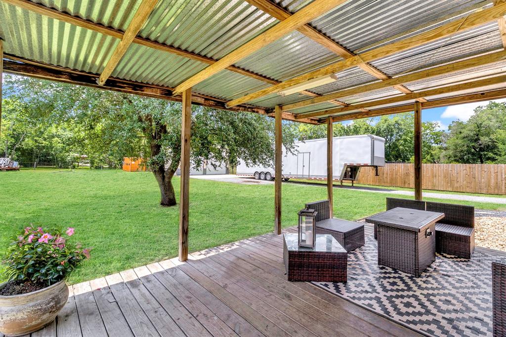 111 W Limit Street, Madisonville, Texas image 20