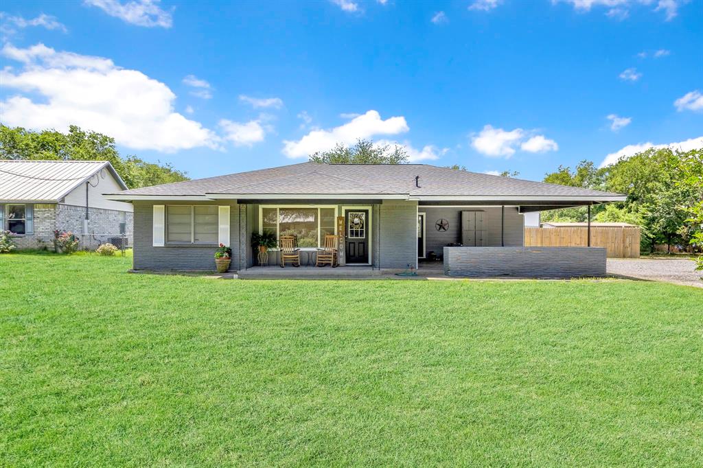 111 W Limit Street, Madisonville, Texas image 1