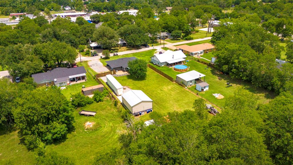 111 W Limit Street, Madisonville, Texas image 30