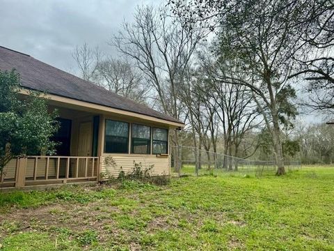 A home in Angleton