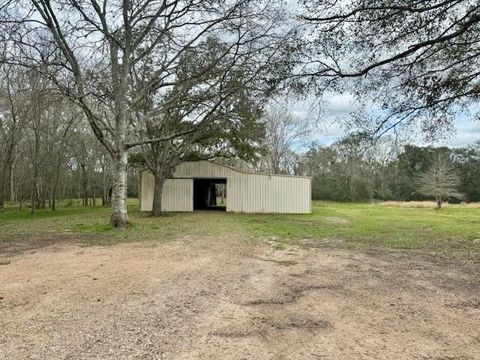 A home in Angleton