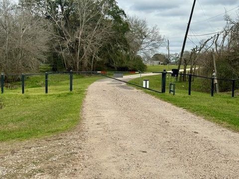 A home in Angleton