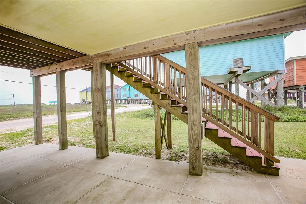 104 Beach Drive, Surfside Beach, Texas image 4