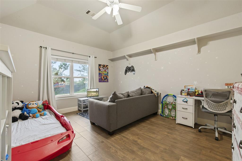 4802 Shadow Grass Drive, Katy, Texas image 8