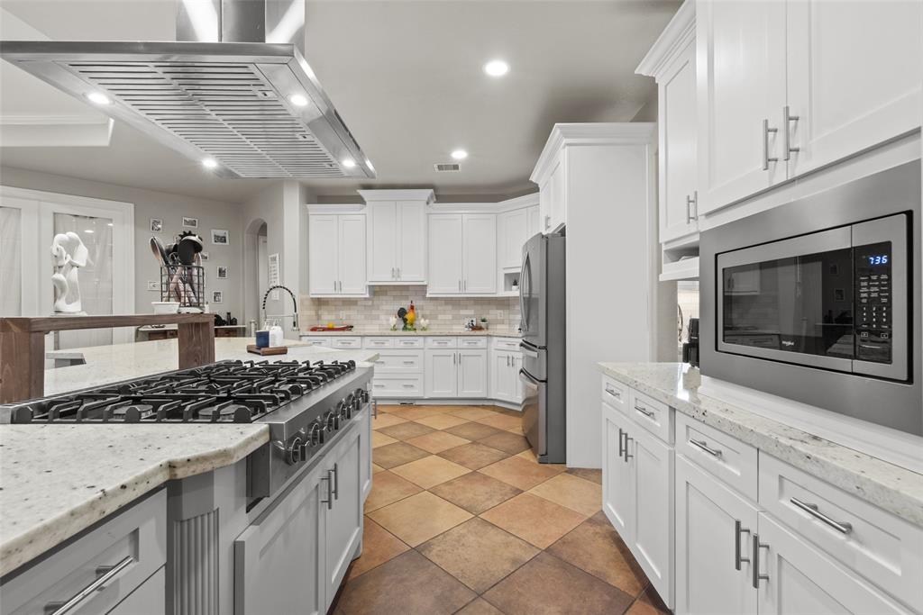 4802 Shadow Grass Drive, Katy, Texas image 20