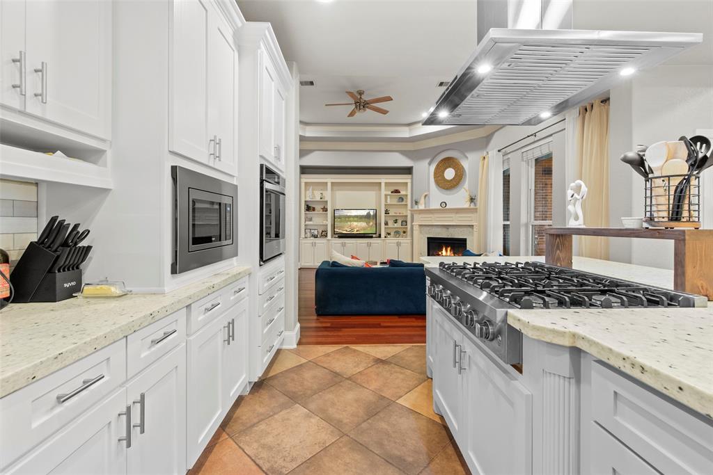 4802 Shadow Grass Drive, Katy, Texas image 21