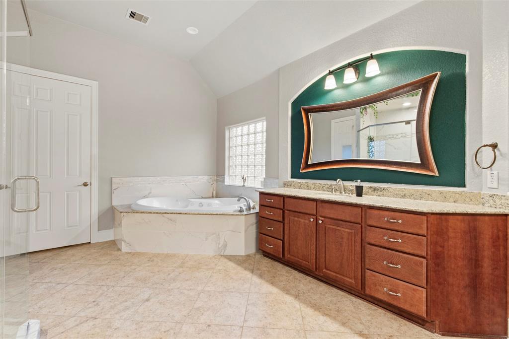 4802 Shadow Grass Drive, Katy, Texas image 28