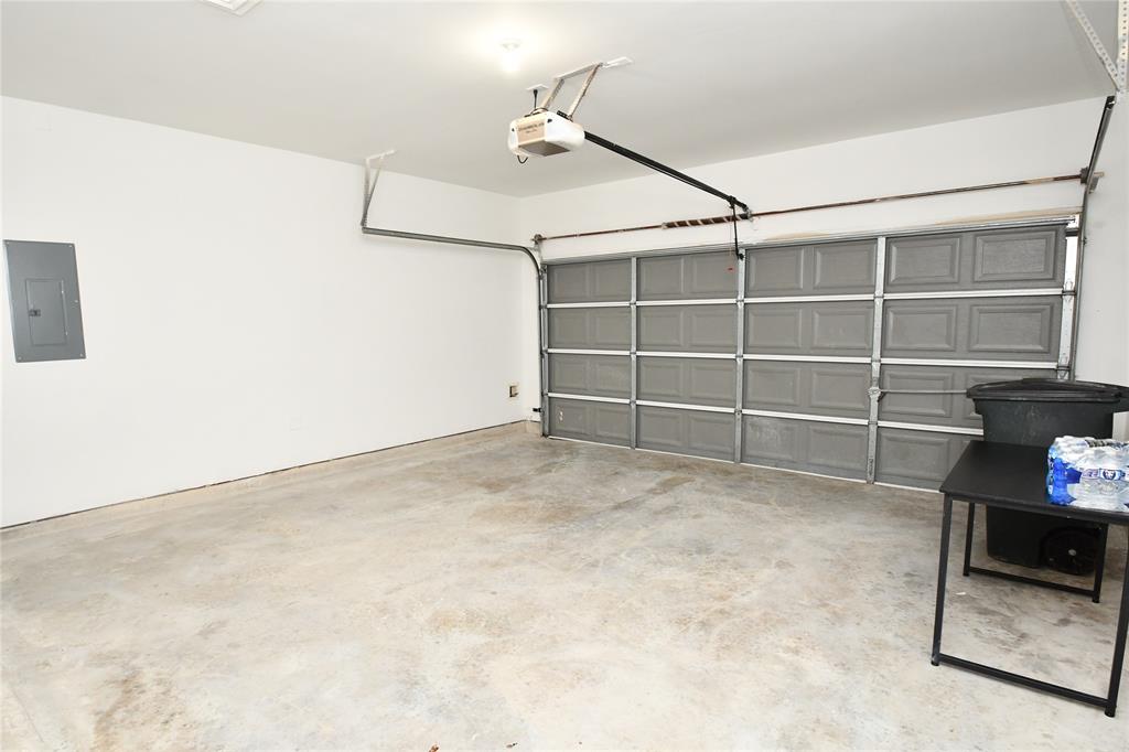 9610 Briartrace Court, Houston, Texas image 39