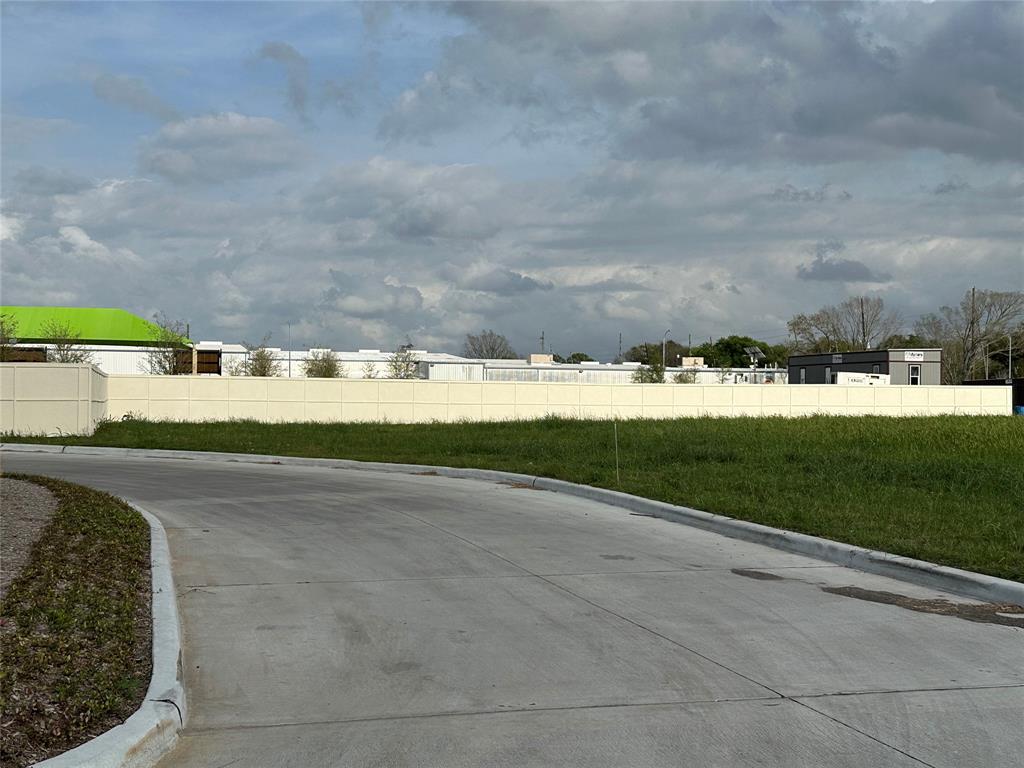 Cullen Parkway, Pearland, Texas image 31