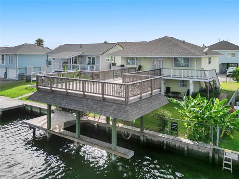 A home in Bayou Vista