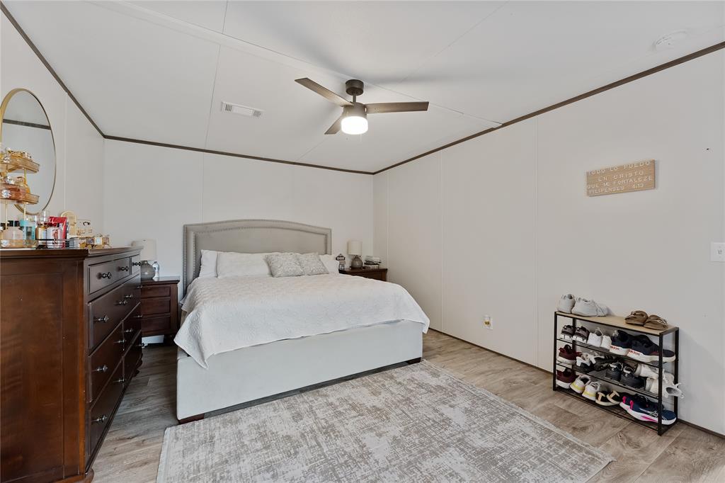 863 Road 5252, Cleveland, Texas image 14