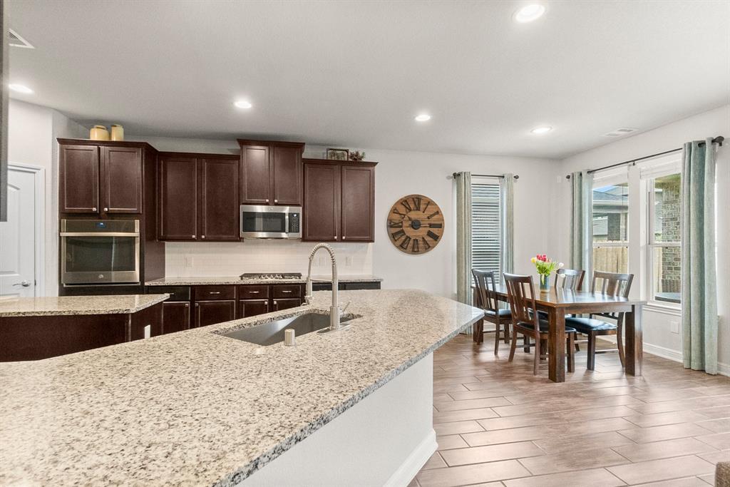 3325 Boxwood Forest Court, Conroe, Texas image 11