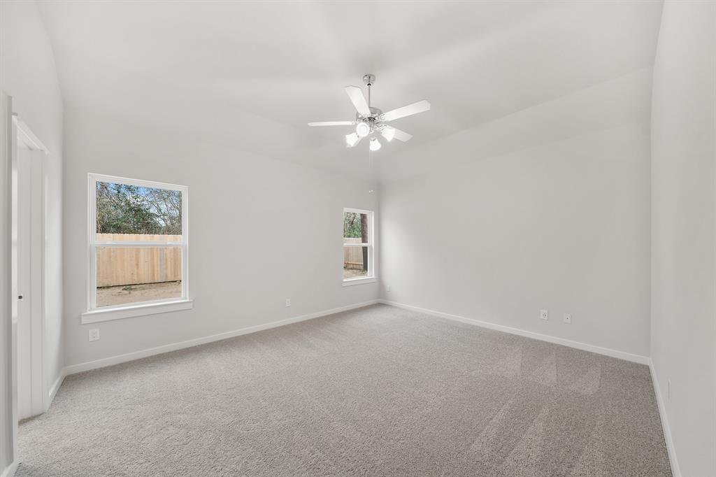 23431 Malbec Drive, Alvin, Texas image 13