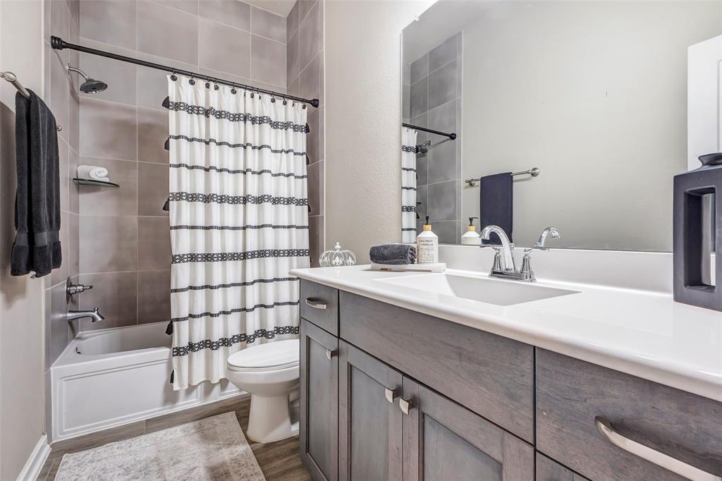 2702 Raspberry Sunset Circle, La Marque, Texas image 25