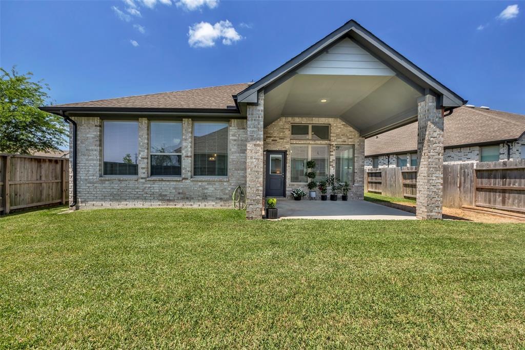 2702 Raspberry Sunset Circle, La Marque, Texas image 31