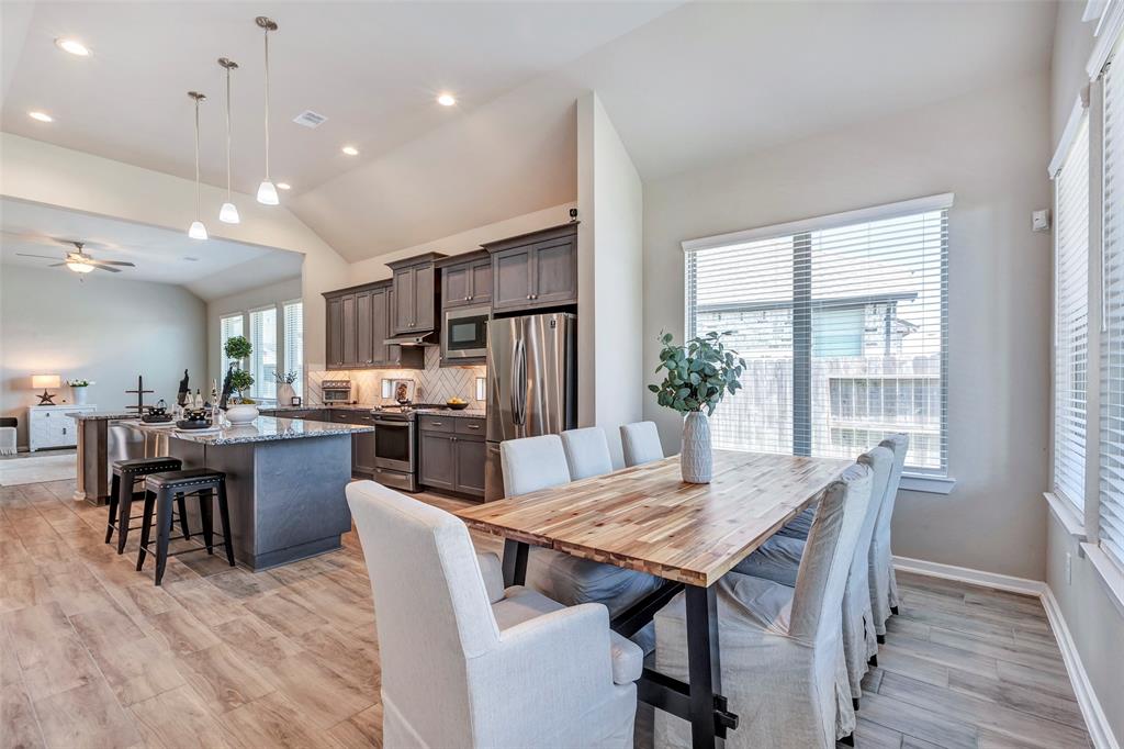 2702 Raspberry Sunset Circle, La Marque, Texas image 19