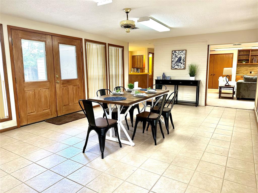 View El Campo, TX 77437 house