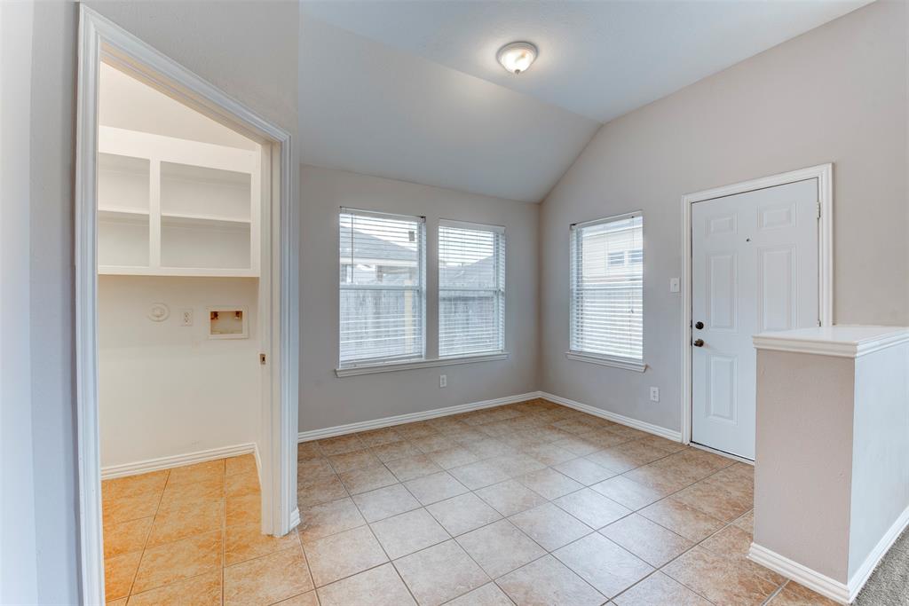 7702 Waterlilly Lane, Pearland, Texas image 11