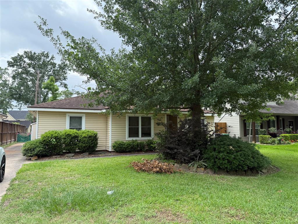 1711 Cheshire Lane